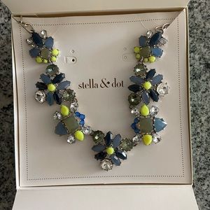 Stella & Dot Necklace
